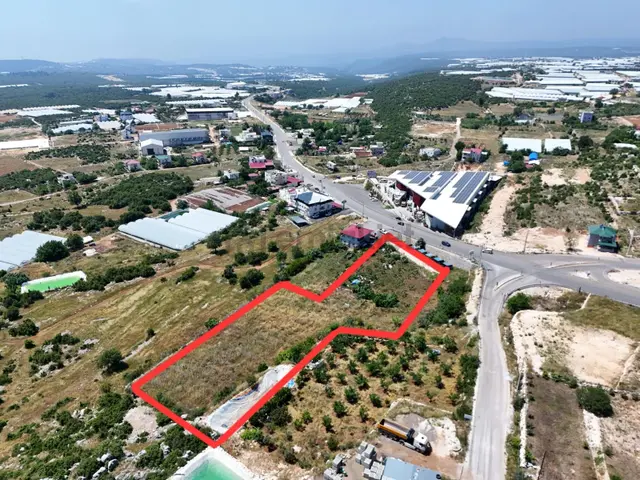 Uğur Emlak'tan Aslanlı'da Ana Yol Cepheli Satılık İmarlı Arsa 4