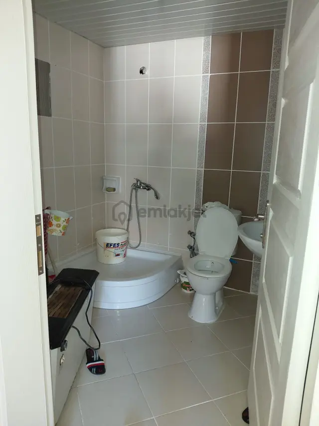 Adana Sarıçam Akkuyu Tokide Temiz Eşyalı 1+1 Kiralık Fırsat Daire 2