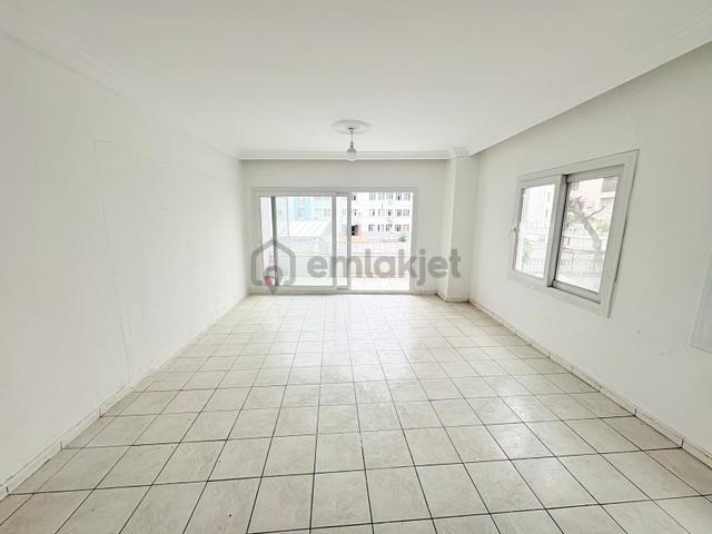 Prestij'den Hamidiye'de Askerlik Şubesi Civarı Temiz 3+1 Daire 3