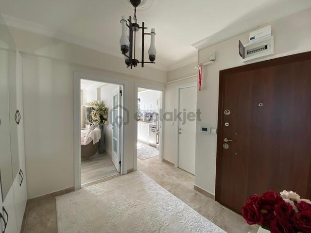 Ümraniye Elmalıkent 'de Şehir Manzaralı Satılık 3+1 Daire 3
