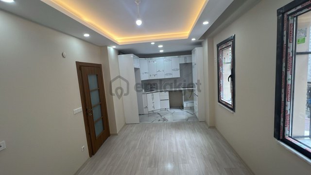 Bayrampaşa Vatan Mahallesinde Sıfır Binada Isı Yalıtımlı 1+1/65m2/yüksek Giriş Kiralık Daire