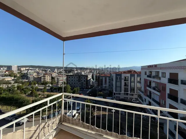 İzmir Buca Adatepe Mahallesinde Satılık 3+1 Mrkezi Konumda Daire 2
