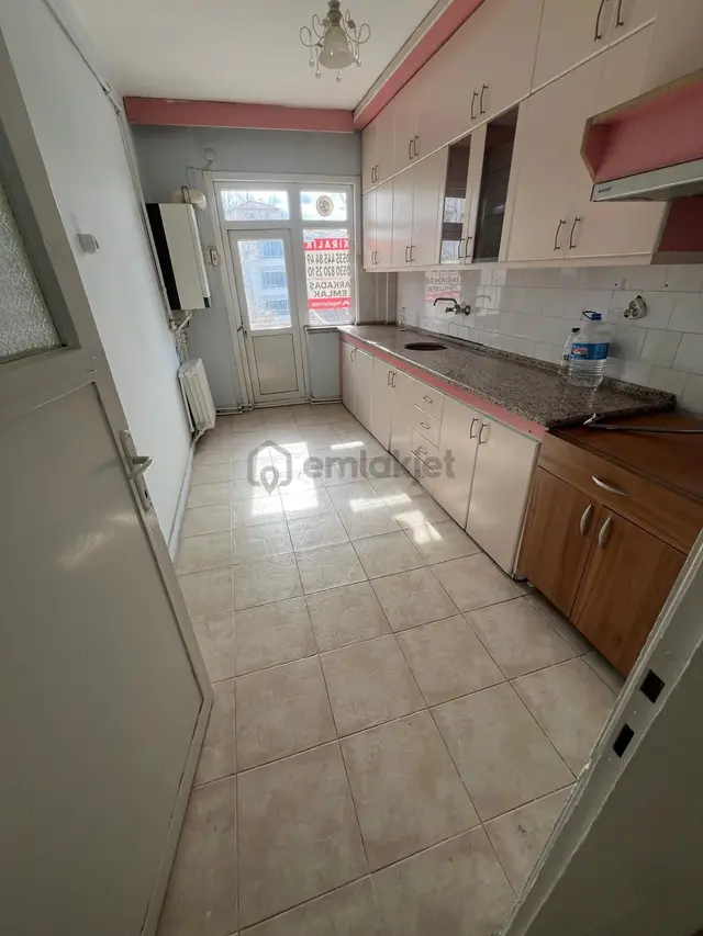 Arkadaş Emlaktan Kale Mahallesinde 2+1 Kiralık Daire 3