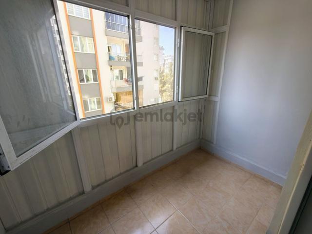 Tramvaya Yakın 3+1 Site İçi Net 135 M2 Daire 5
