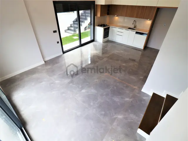 💥aygülden💥güre'de Sıfır Asansörlü Panoramik Deniz Manzaralı Bağımsız 4+1 Satılık Tripleks Mustakil 4
