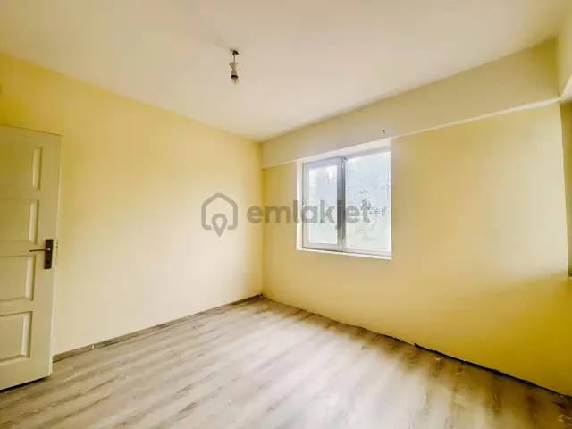 Berrin Kavcar'dan 100.yıl Caddesinde Kiralık Ofis &büro 4
