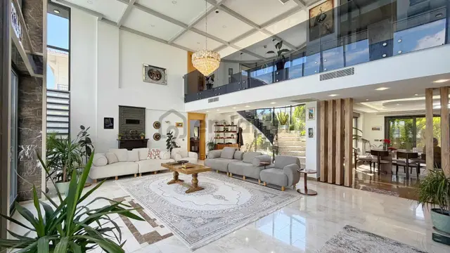 1162 M² Arsa | 550 M² 7+2 Loft Mimari | Isıtmalı Havuzlu Villa 4
