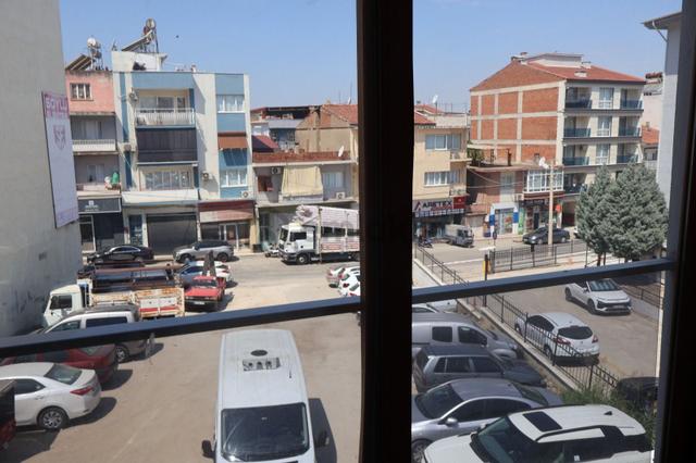 Tire Adliyesi Yanında Satılık Komple Ofis Binası – Yüksek Yatırım Değeri 4