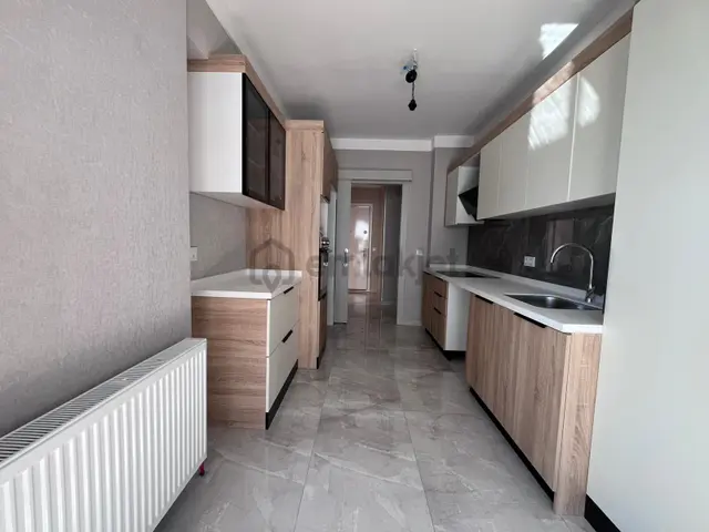 Ankara Kazanç'tan Ultra Lüks Saraycığın Gözdesi Asm 500 Evlerde Kiralık 2+1 Daire 2
