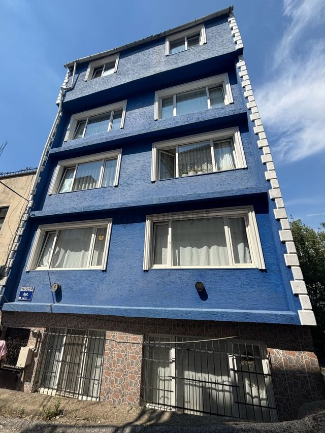 Teferrüç'te Yüksek Kira Getirili Satılık 6 Katlı Apartman! Teferrüç'te Yüksek Kira Getirili Satılık 6 Katlı Apartman!