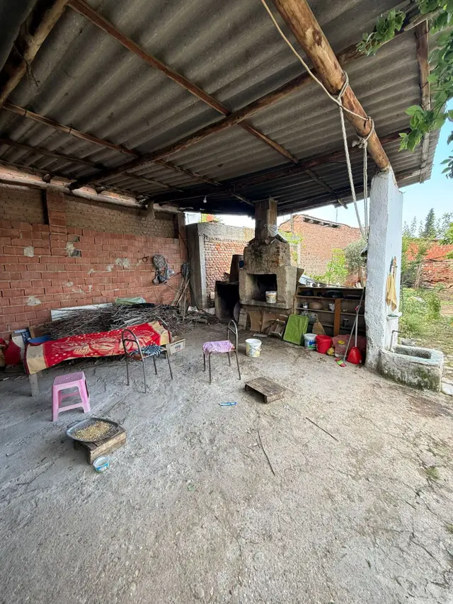 🏡🌿 Salihli Erdem Emlak’tan Taytan Mahallesi’nde Satılık Müstakil Yaşam Alanı! 🌿🏡 3