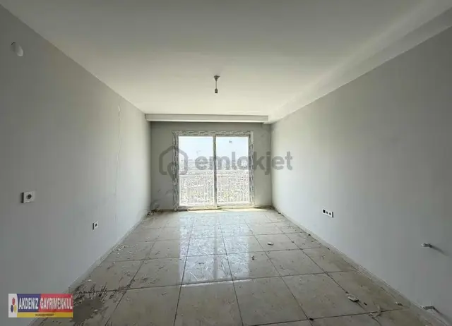 Mithatpaşa Mahallesinde 1+1 Geniş Oturumlu Satılık Uygun Fiyat 2