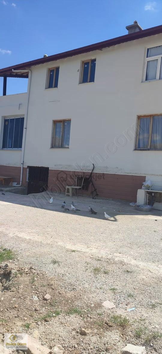 Emlak Odamdan Sızmada Cadde Üzeri İki Katlı Müstakil Bahçeli Ev 4