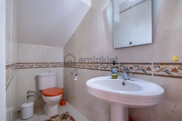 Ayten Yaşar'dan Altıntaş Onur Kent Sitesinde Satılık Villa 3