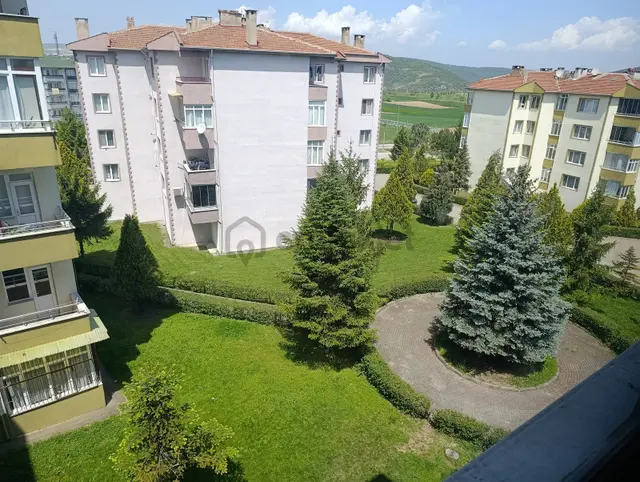 Kariyer'den 3+1 120m2 Arakat Doğa Manzaralı Daire Kiralık Kariyer'den 3+1 120m2 Arakat Doğa Manzaralı Daire Kiralık