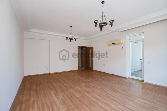 Konyaaltının Gözde Semtinde İkbal Konaklarında 5+1 Dubleks Daire 2