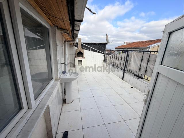 Bağcılar Barbaros Mahallesi Kiralık Eşyalı 1+1 Teras Katı 25.000₺ Bağcılar Barbaros Mahallesi Kiralık Eşyalı 1+1 Teras Katı 25.000₺