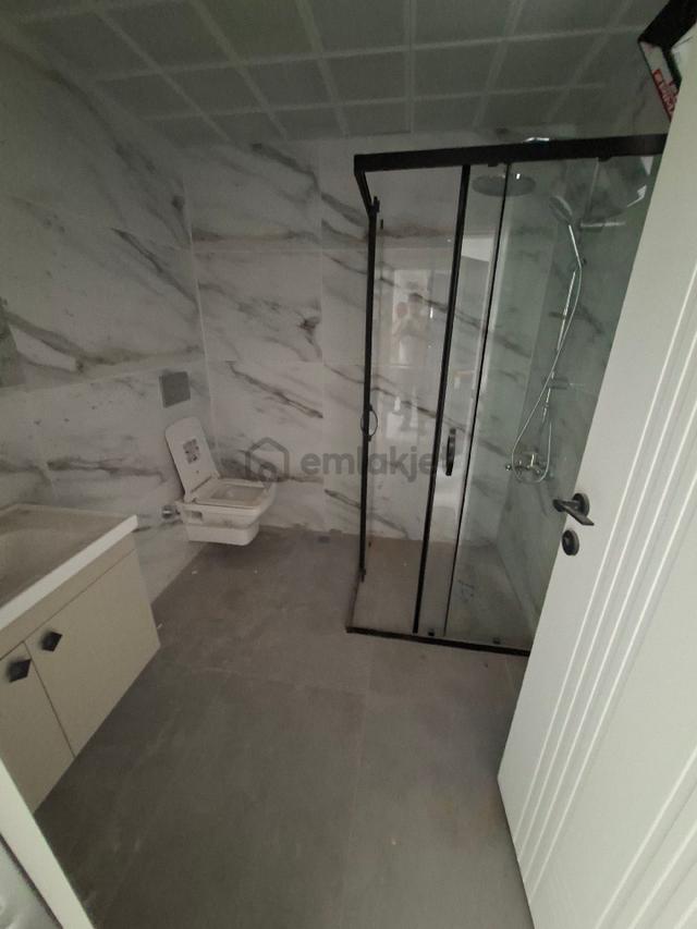 Kiralık Fevzi Cakmak Mh 1+1 Daire Havuzlı Site İcerisinde 60 M2 Asansörlü Sıfır 5