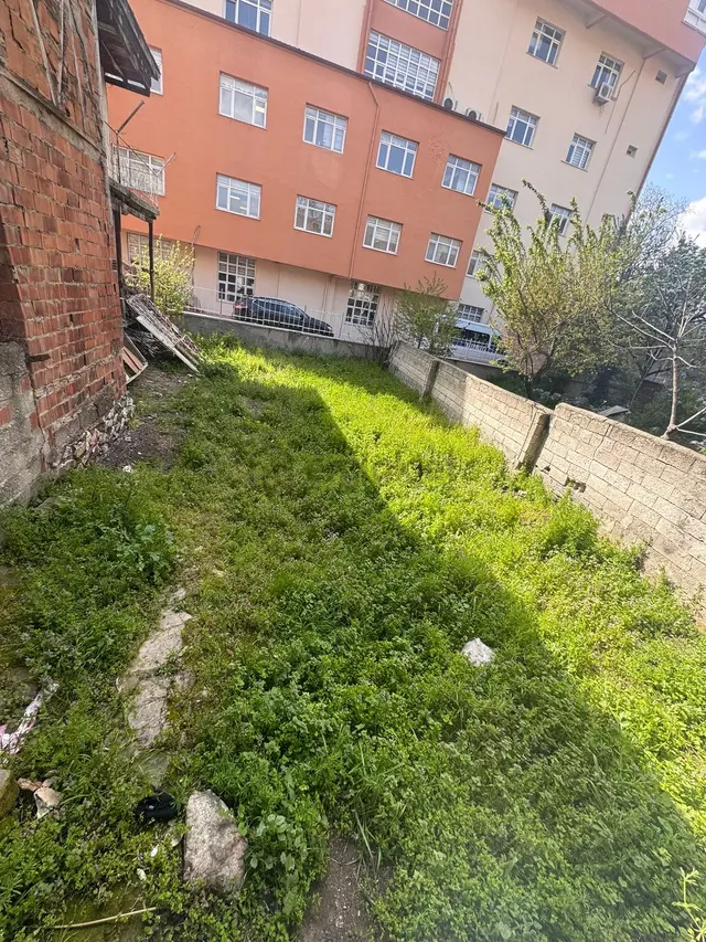 Maliye Arkasında 166m2 Bahçeli 2ayrı 2+1daireli Satılık Müstakil 2