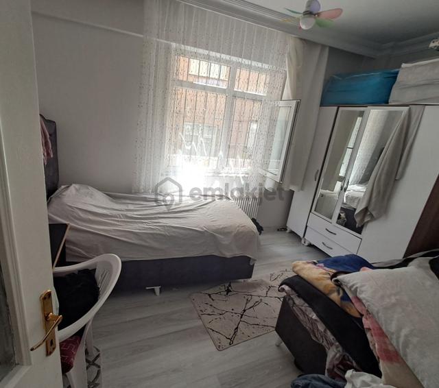 Bağcılar Göztepe Mah. Satılık 2+1 Bahçekatı Daire 4