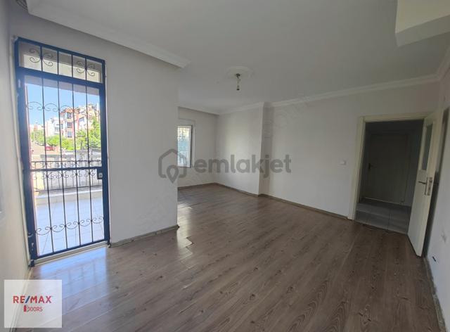 Kültür'de Yüksek Giriş Satılık Fırsat 2+1 Daire 2