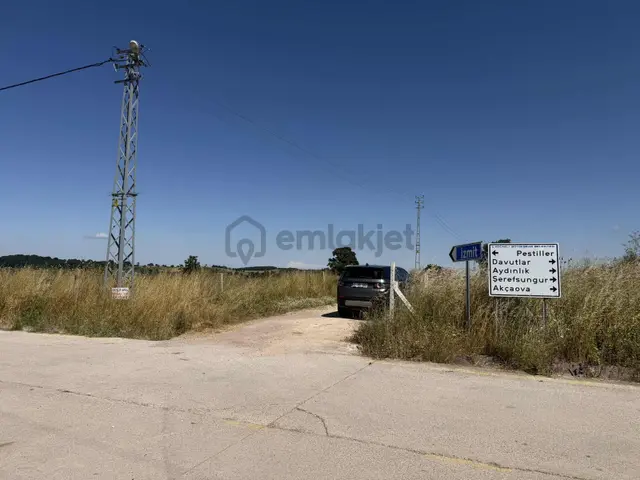 Acil Fırsat Kupon Arsa Resmi Yola Cepheli Elk Su Var 3