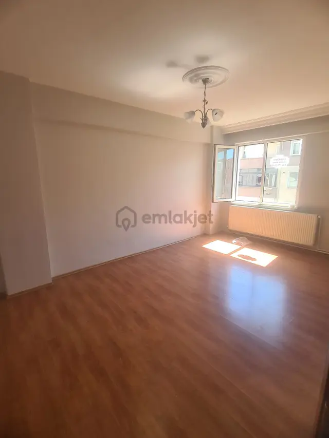 Tekirdağ Çorlu Da Kiralık Daire Askent Cad Üstünde 1