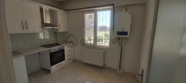 Kın Emlak-adliye Arkası 2+1 Kapalı Mutfak Kiralık Daire 3
