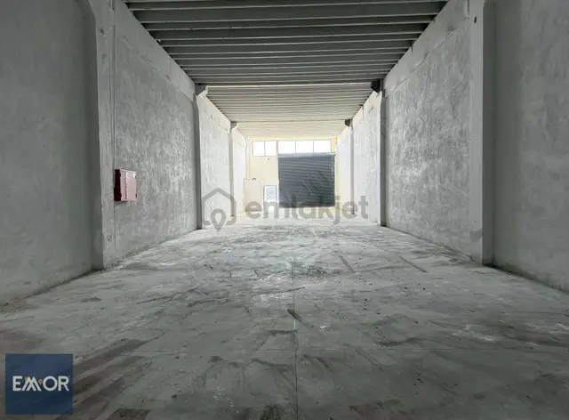Karapınar Mah. Yıldızlar Sanayi Sitesinde Kiralık 300 M2 İş Yeri 4
