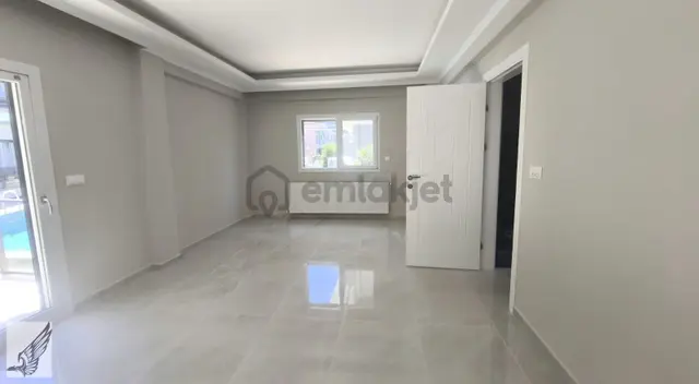 Seferihisar Nejat Hepkon'da Site İçi Kiralık Müstakil Villa 2