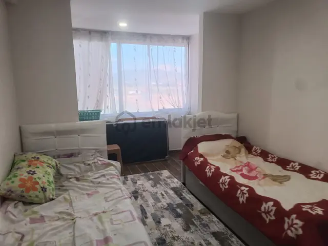 Altınova Sahilde Eşyalı Kiralık Apart Daire 3