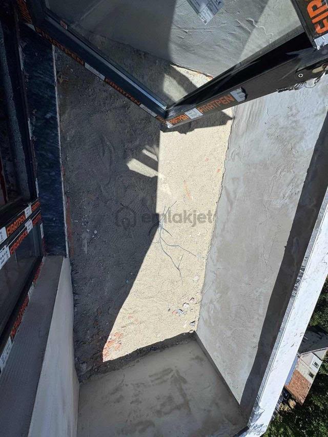 Emsa İnş. Taşolukta Sıfır Asansörlü 2+1 95m2 Çatı Katı 3