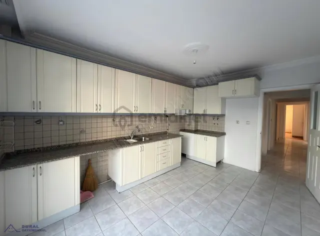 Dur-al Gayrimenkulden Site İçinde Lüks Daire 3
