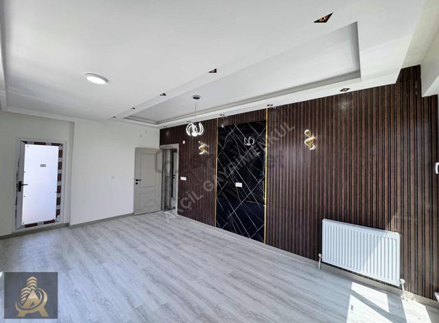 Akçil'den Satılık Lüks Sıfır 3+1 Daire Ön Cephe Modern Tasarım 1