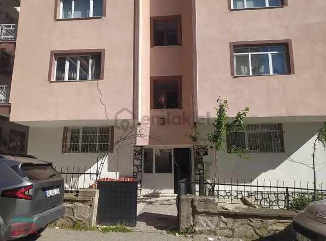 Cacabey Okulu Yanı Pazara Yakın Asansörlü Çatı Katı Daire 5
