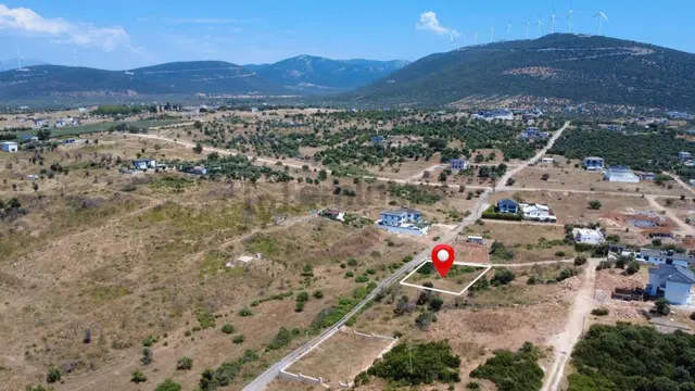 Yeşiltepe Satılık 700 M² Villa İmarlı Arsa 1