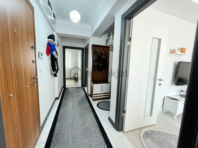 Sevinç'ten 100.yıl-kayacık Mah'da 3 Yaşında 2+1 Satılık Daire 2
