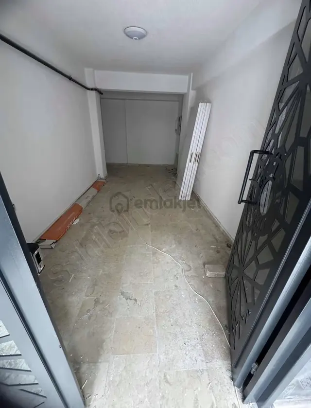 Tarık Çevikel Okuluna Yakın 2+1 Yüksek Giriş 2