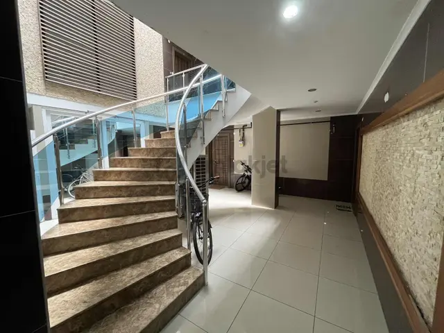 Güzeloba'nın Merkezinde Full Özellikli 3+1 Satılık Daire 2