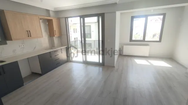 İlkon'dan Merkezi Konumda Satılık 2+1 Fırsat Çatı Dubleks Daire 1