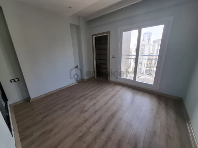 Atıcı'dan Bulvar Üzerinde Sınırsız Kredili İskanlı Kombili 3+1 3