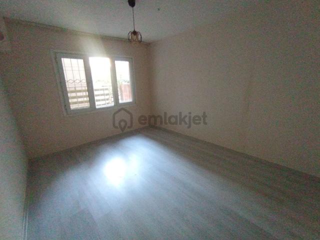 Mühendis Emlaktan Karabağlar Peker Mah. 2+1 95 M2 Kiralık Ev 5
