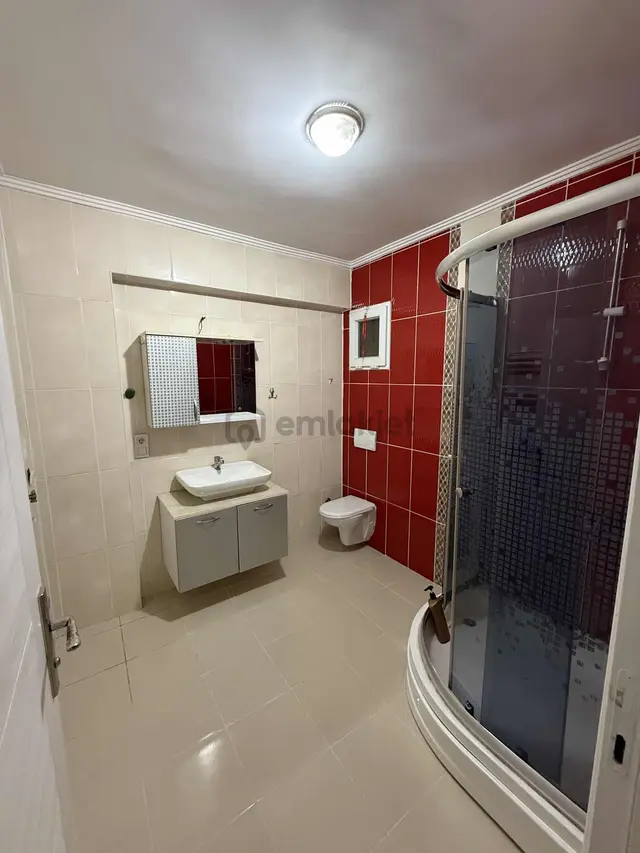 Şehir Merkezinde 2+1 110 M2 Kiralık Daire 2