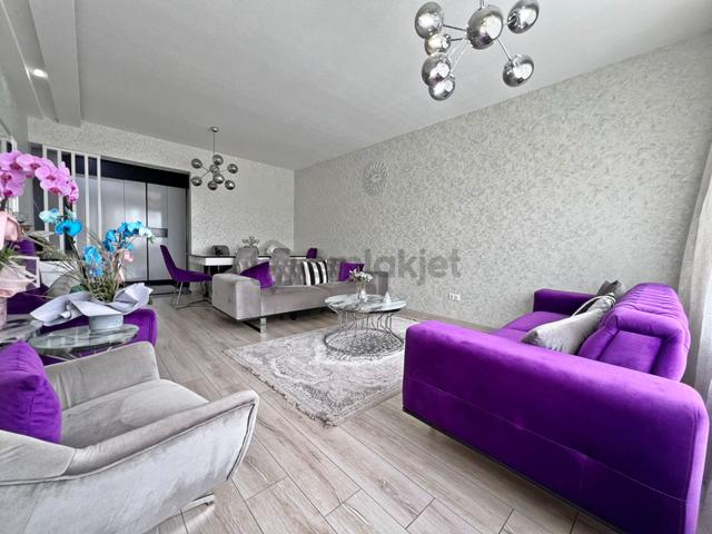 Turgut Özal Mah. | 7/24 Güvenlik Çift Blok 4+1 Satılık Site Dairesi +giyinme Odalı + E.banyolu 5