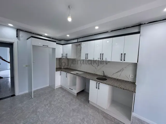 Nazilli Merkezde Satılık Fırsat 2+1 Daire Nazilli Merkezde Satılık Fırsat 2+1 Daire