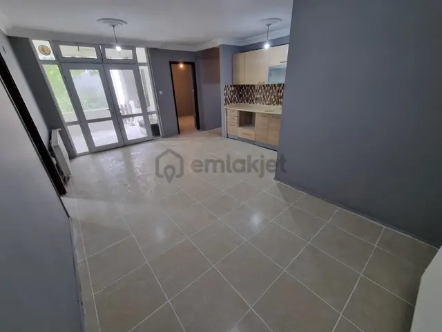 Yalı Mah.de Denize Sıfır Konumda Bahçe Kullanımlı 2+1 Daire 5