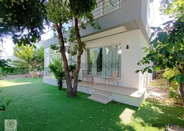 Bodrum Ortakent Müsgebi Sitede Kiralık 3+1 Bahçeli Dubleks Villa 3