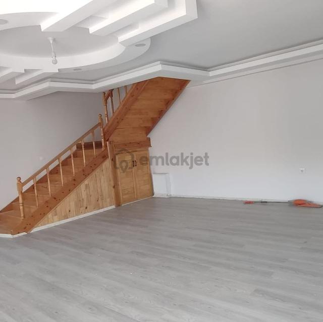 Kar Emlaktan Zafer Mah. 320m2 Satılık Dubleks Daire 4