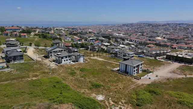 Yalova Kazım Karabekir Mah.'de 721,89 M2 Satılık İmarlı Arsa 1