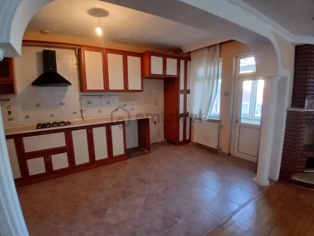 Tarcanlardan 240m2 2 Ailenin Yaşaya Bileceği Güzel Bi Daire 4